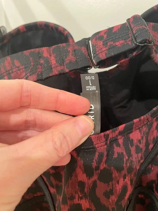 torrid Burgundy Leopard Slim Fix Underwire Piping One Piece Swimsuit 1x d/dd nwt - Picture 8 of 8